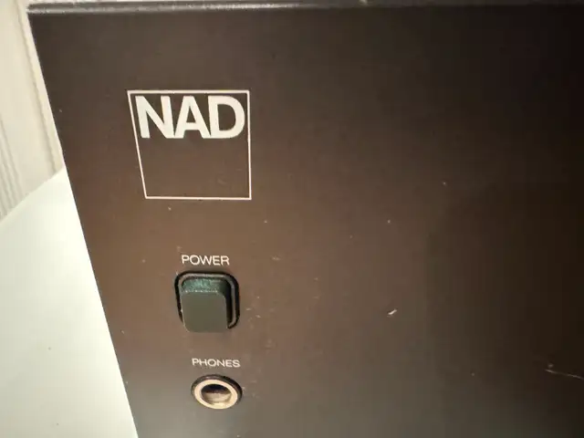 Vintage NAD 2155 Stereo Power Amplifier Excellent, Like New in Stereo Systems & Home Theatre in City of Toronto - Image 5