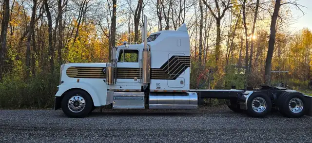 1990 kenworth w900 007limited Edition financing available  in Heavy Trucks in Winnipeg - Image 3