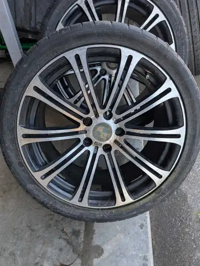 19" bmw e90 wheel Staggered 5x120 bolt pattern Et 35 offset 19x 8.5 front 19x9.5 rear Wheels have ma...
