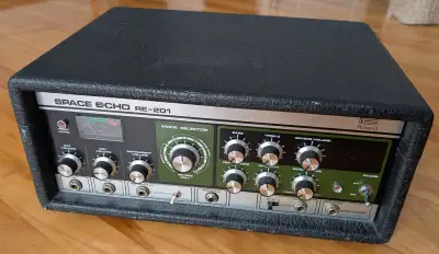 Roland RE-201 Space echo, View more