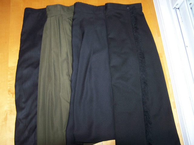 Gr 1 X, pantalons chandails ,ensembles ,veste , dans Femmes - Pantalons et shorts  à Trois-Rivières - Image 2
