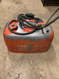 Outboard motor gas tank and hose 