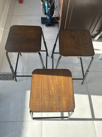 3 Counter stools