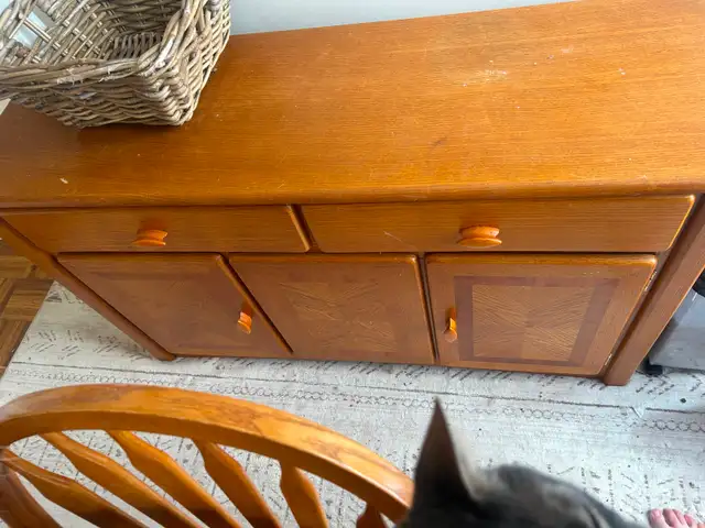 Wooden table and hutch in Dining Tables & Sets in Ottawa - Image 2