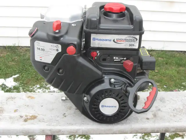 INSTAL GRATOS 7/7 moteur souffleuse 14.50 ou 305 cc husqvarna in Snowblowers in Laval / North Shore - Image 2