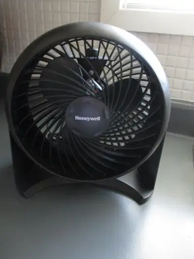 Portable 7" Fan - Honeywell, View more