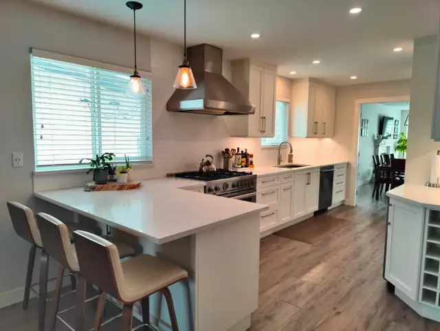 3 Bedroom 2 Bathroom High End House for rent Jan 1