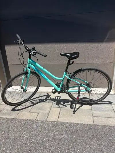 Marin Hybrid Kentfield bike, View more