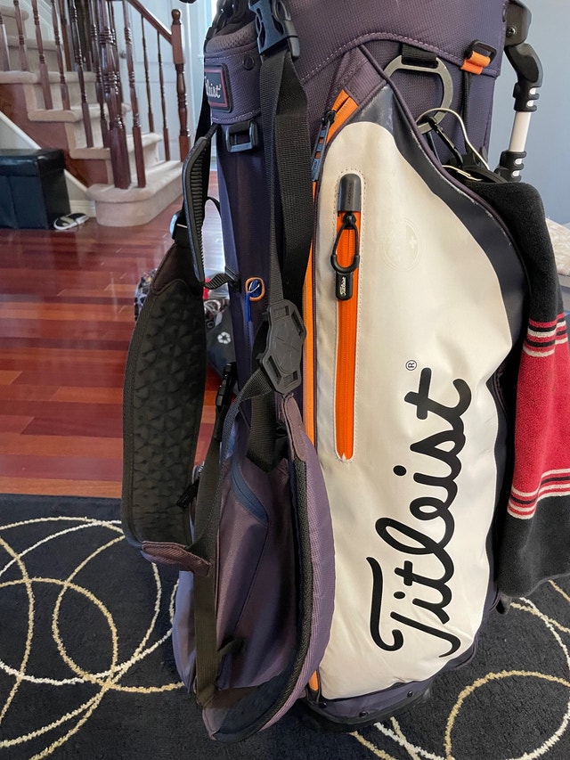 Titleist Golf Stand/Carry Bag Golf Ottawa Kijiji