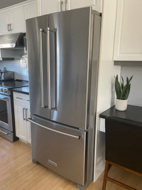 Fridge (2021) 33” KitchenAid