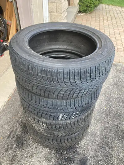Winter Tires pulled from 2016 Acura TLX. Tires are in good condition about 70% tread. NO RIMS just t...