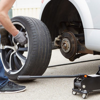 Tire Change At Home or Work / changement de pneu à domicile 