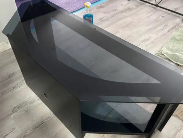 tv stand in TV Tables & Entertainment Units in Lethbridge - Image 5