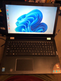 15” Lenovo Flex3 Laptop, 8gb, 230gb SSD, Win 11 H
