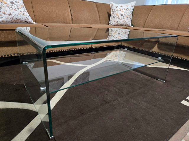 coffee table  in Coffee Tables in City of Toronto - Image 2