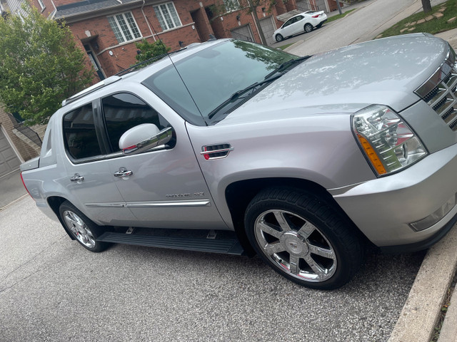 2010 Cadillac Escalade EXT in Cars & Trucks in Mississauga / Peel Region - Image 3