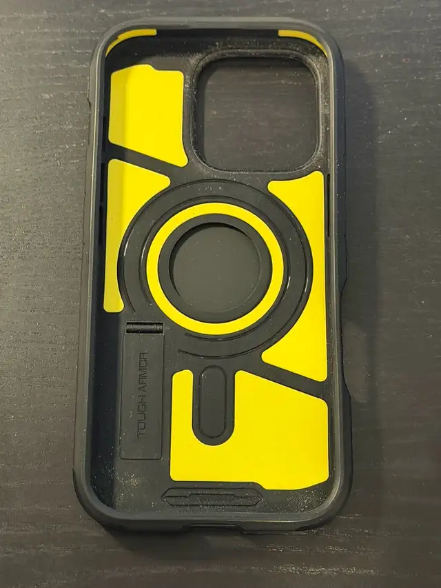 Spigen Tough Armor for iPhone 16 Pro in Cell Phone Accessories in Thunder Bay - Image 5