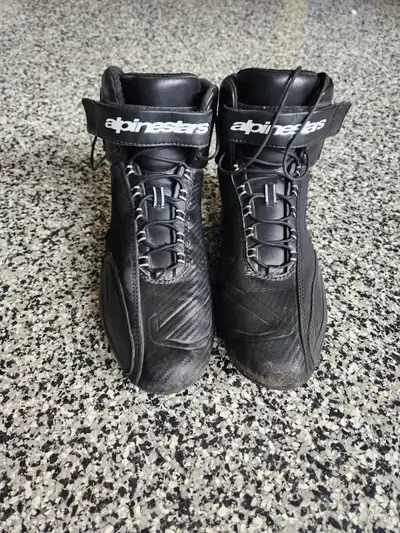 Alpinestars Faster 1 Carbon Black riding shoes size 13.5. They are dusty from my garage(s) and a cou...