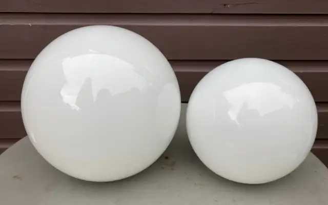 Light/Vintage Lamp Shades in Indoor Lighting & Fans in Ottawa - Image 10