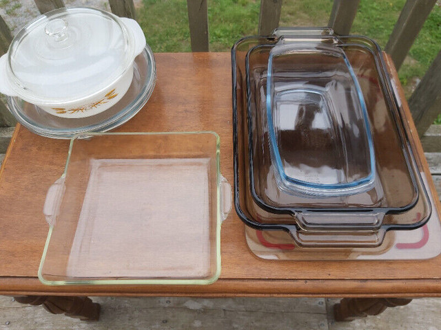 Vintage 8 Piece Bakeware Lot - Pyrex/Anchor/Wheat Pattern in Kitchen & Dining Wares in Saint John