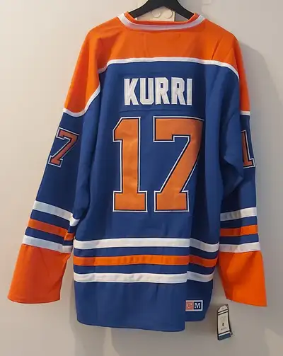 Have a Jari Kurri Jersey in new condition, has the fight strap, Size 54 Mens Extra Large. Sorry Pric...