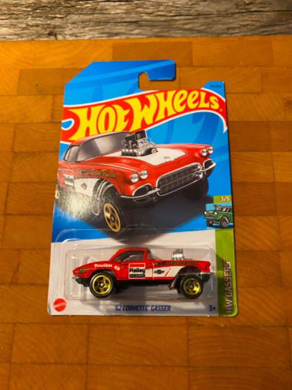 New in Package - 5 pack Hot Wheels Mainlines Assorted in Toys & Games in Charlottetown - Image 2