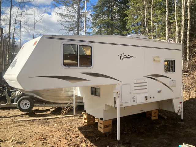 2003 citation 9-1/2’ camper in Travel Trailers & Campers in Prince George
