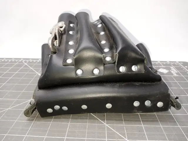 KLEIN TOOLS 5165 Black Leather Tool Pouch65565413873154126