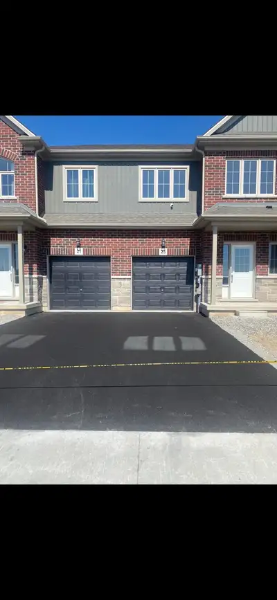 Llyoid Davies way Binbrook townhouse available in early January for rent Binbrook, ON, L0R1C0. Welco...