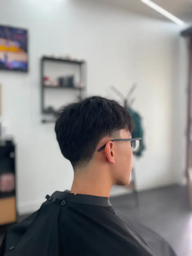 Free Apprentice Haircuts | Barber Theory Toronto in Health and Beauty Services in City of Toronto - Image 5