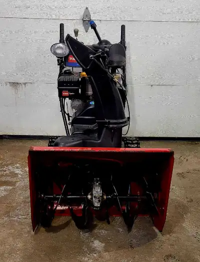 Toro 1028 LXE Snowblower, View more