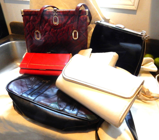 Vintage handbags - purse lot in Women's - Bags & Wallets in Barrie - Image 2