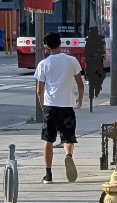 Help me find this Scammer - He's around Dundas W & Roncesvalles, View more