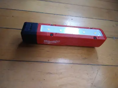 Lampe LED Milwaukee , View more