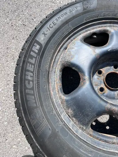 4 Winter tires on steel rims used for 2 seasons. Good condition