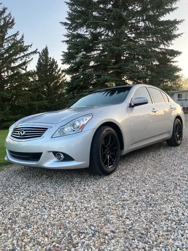 17 inch aluminum alloy wheels with Continental tires 225/55/17 in Tires & Rims in St. Albert - Image 6