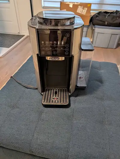 De'Longhi True Brew Drip Coffee Maker Built in Grinder Automatic, View more