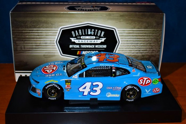 Bubba Wallace / Petty Racing 1/24 Scale NASCAR Diecasts in Arts & Collectibles in Bedford - Image 3