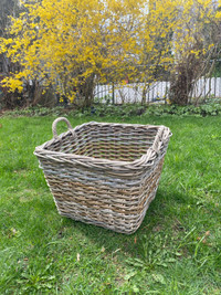 Kubu Rattan Wicker Basket (Home Sense / Pottery Barn style) 