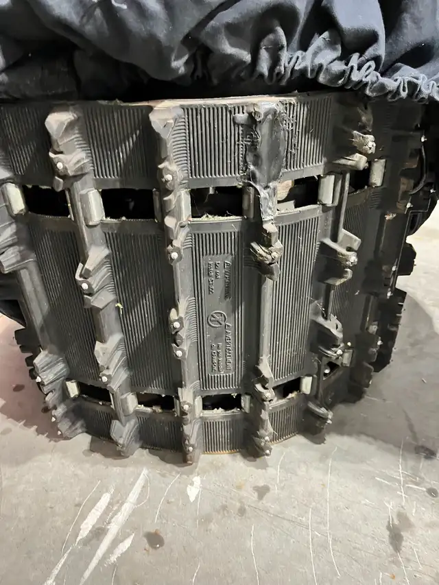 Arctic Cat Speedo, Pre Stud 137 Track and more !! in Snowmobiles in Ottawa - Image 4