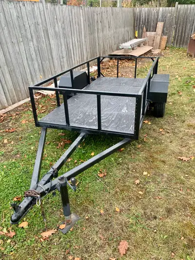 Excellent condition 1-7/8 ball hitch