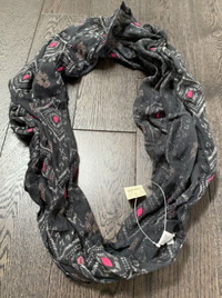 NEW American Eagle Infinity Scarf