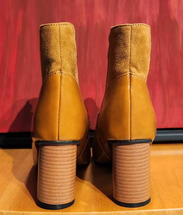 Womens Boots  in Women's - Shoes in Moncton - Image 3