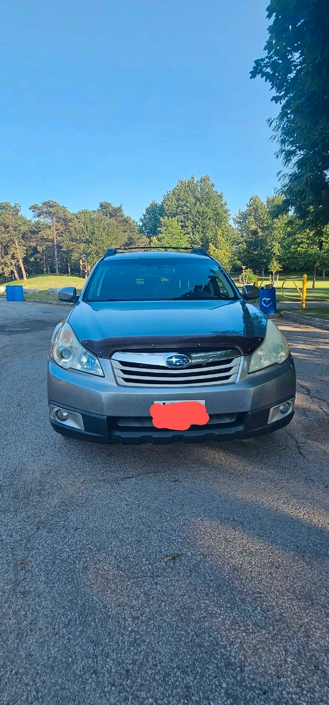 Subaru outback 2010 in excellent condition  in Cars & Trucks in St. Catharines