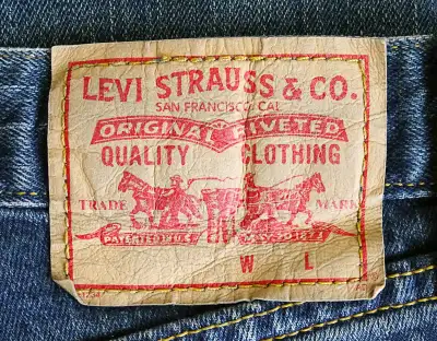 Men’s LEVI’s 514 slim-fit jeans - 34x32, View more