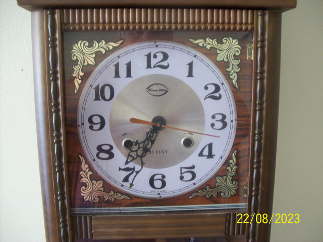 wall clock #0589 in Arts & Collectibles in City of Toronto - Image 2