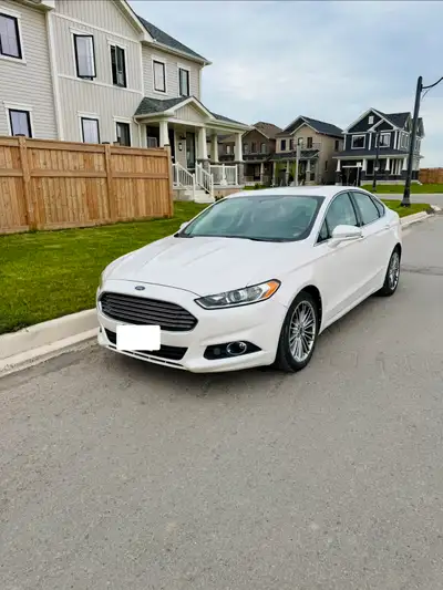 2013 Ford Fusion SE Loaded Keyless entry Sunroof Leather interior Good sound system with bluetooth A...