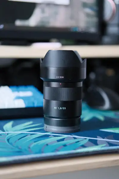 Sony 55mm 1.8 ZA, View more