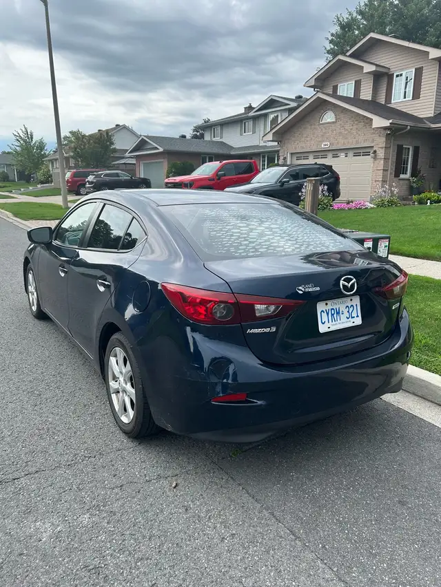 Mazda 3 2015526667065790320641