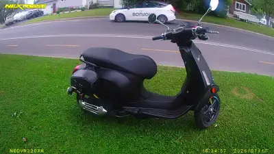 SCOOTER Vespa Primavera 50 Sport 2025 Nero Convinto 200 KM Show Room Sacoche Double